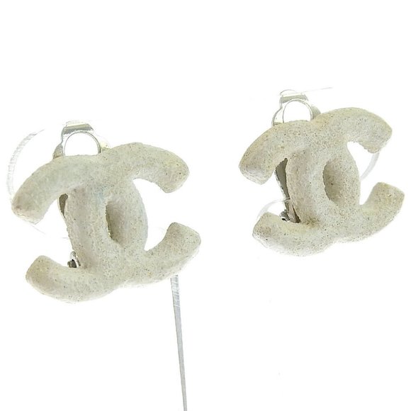 CHANEL COCO Mark Earring White metallic Women